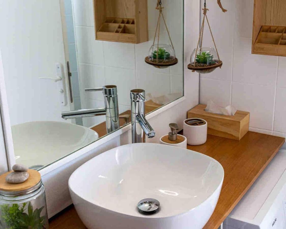 Apartamento Kazao Manganao Avec Cuve Saint-Francois  Exterior foto