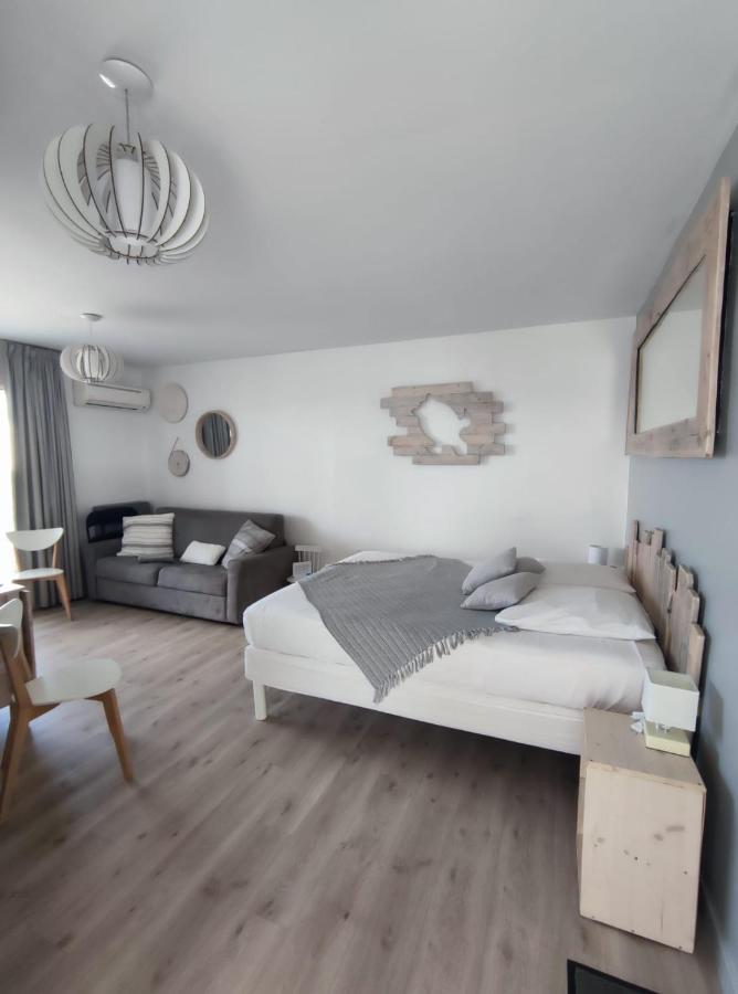 Apartamento Kazao Manganao Avec Cuve Saint-Francois  Exterior foto